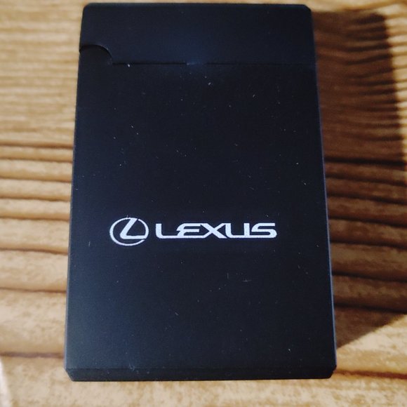 Lexus 2in1 Android/ 8-pin plug (NEW) - Picture 2 of 3